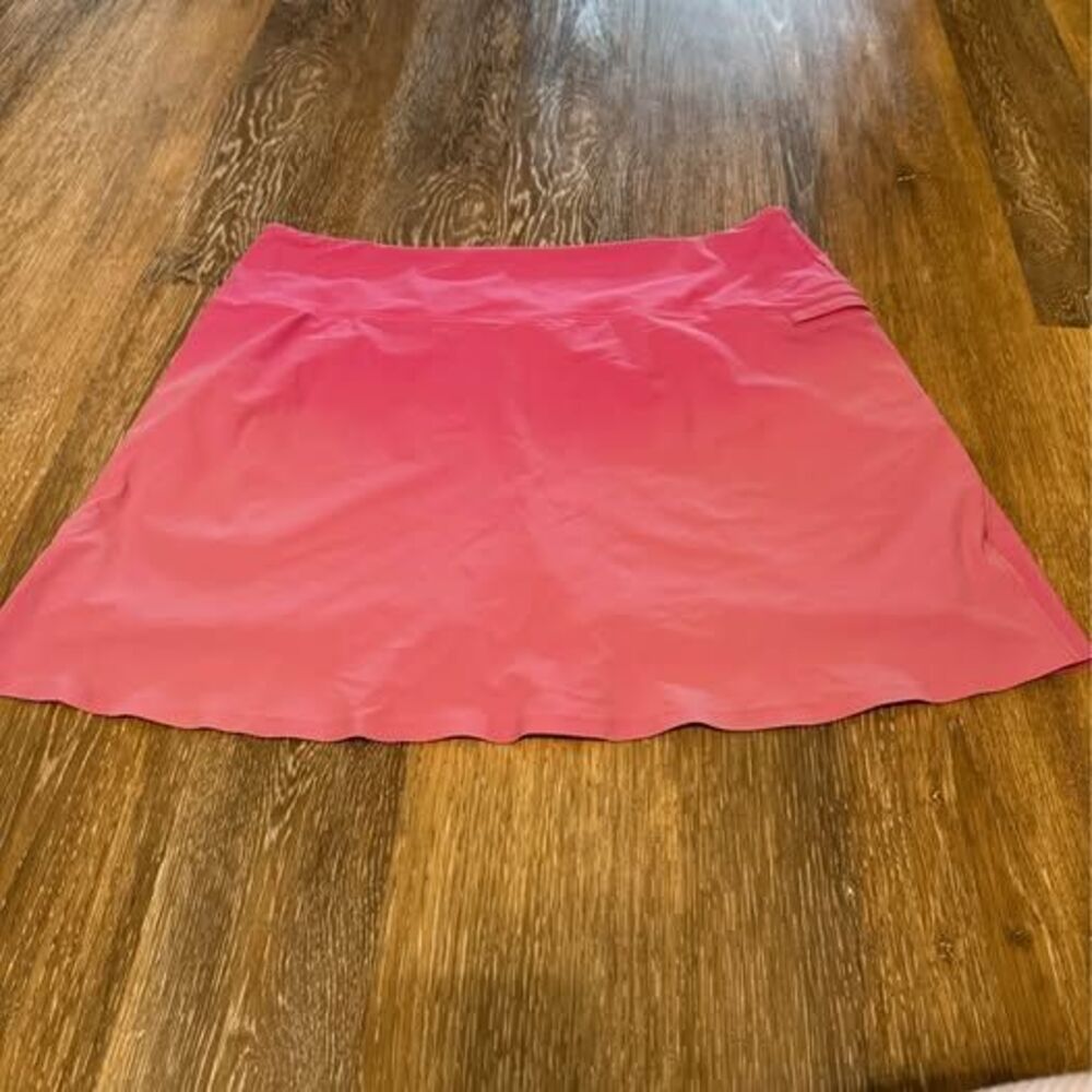 $110 Greyson Pink Ombre Phoenix Tennis/Pickleball Skort medium